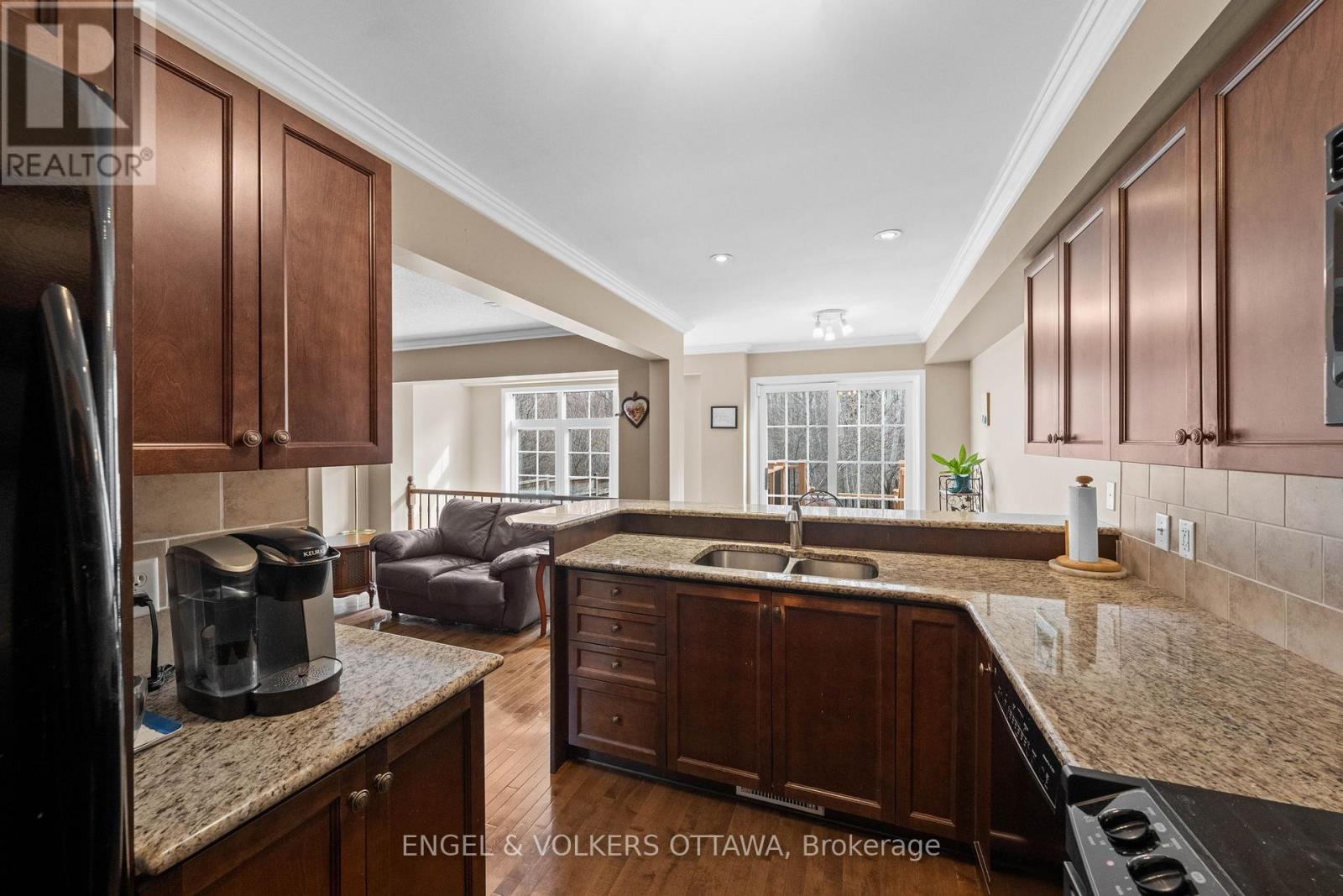 25 GOLDTHORPE PRIVATE, Ottawa, Ontario, K2J5L7 — Photo 10