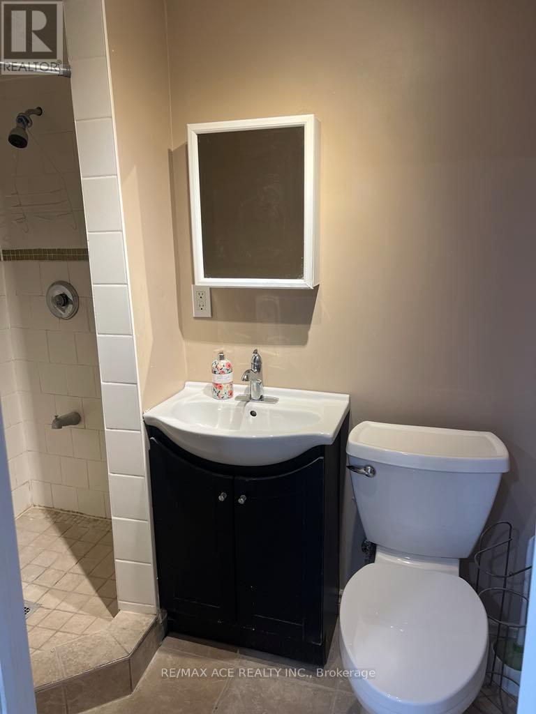 BSMT - 26 OAKRIDGE DRIVE, Toronto (Cliffcrest), Ontario, M1M2A4 — Photo 9