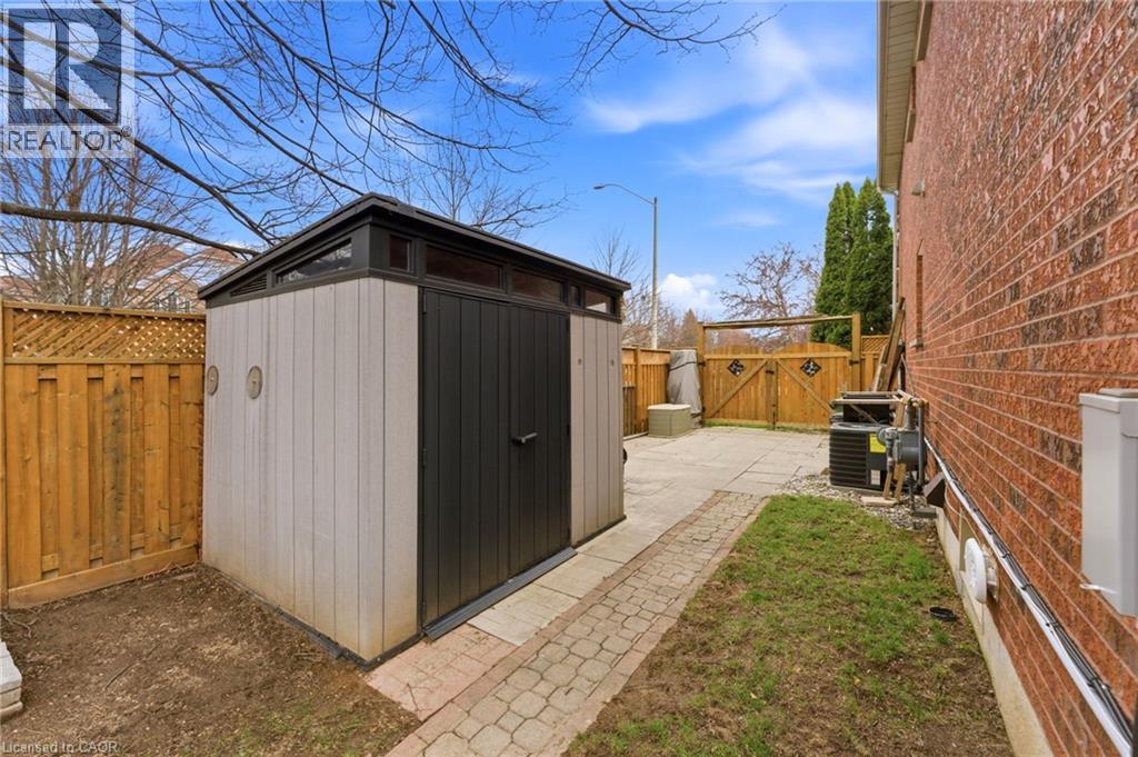 31 WAKEFIELD Lane, Waterdown, Ontario, L8B0M7 — Photo 33