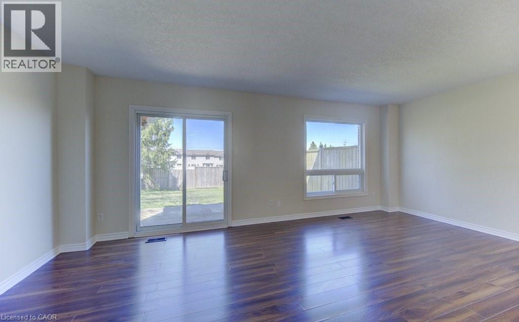 90 RALGREEN Crescent, Kitchener, Ontario, N2M1T9 — Photo 22