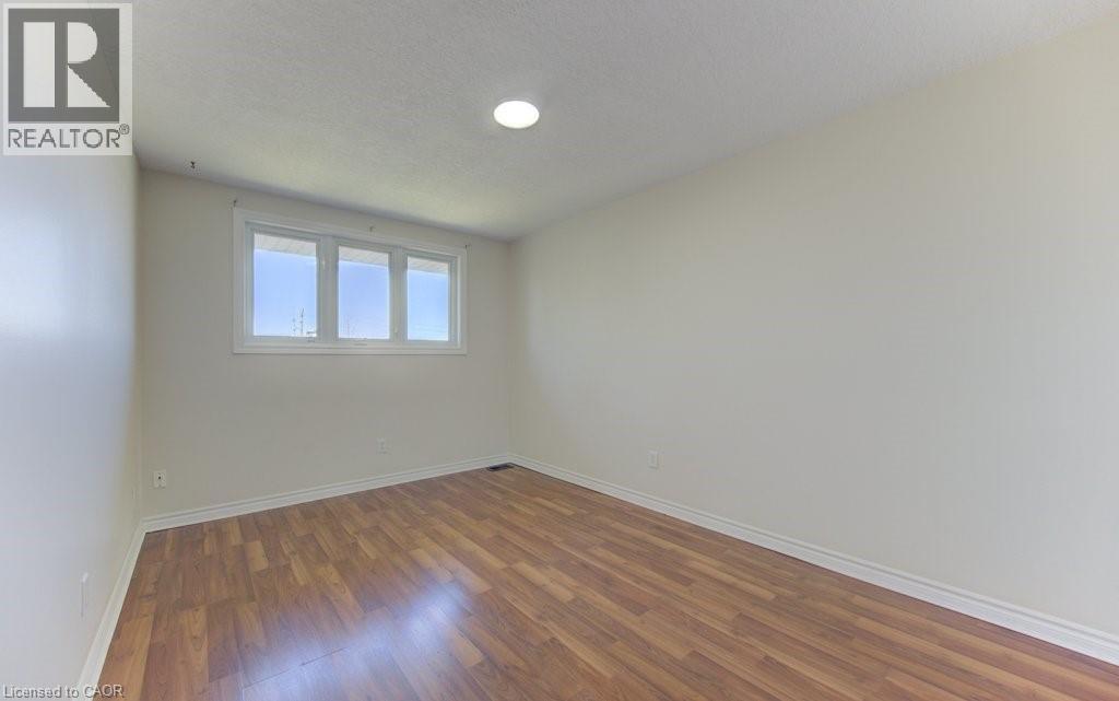 90 RALGREEN Crescent, Kitchener, Ontario, N2M1T9 — Photo 24