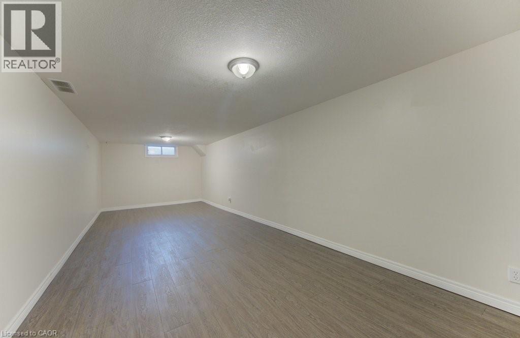 90 RALGREEN Crescent, Kitchener, Ontario, N2M1T9 — Photo 31