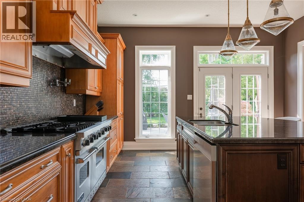 266 TRACINA Drive, Oakville, Ontario, L6L4C2 — Photo 11