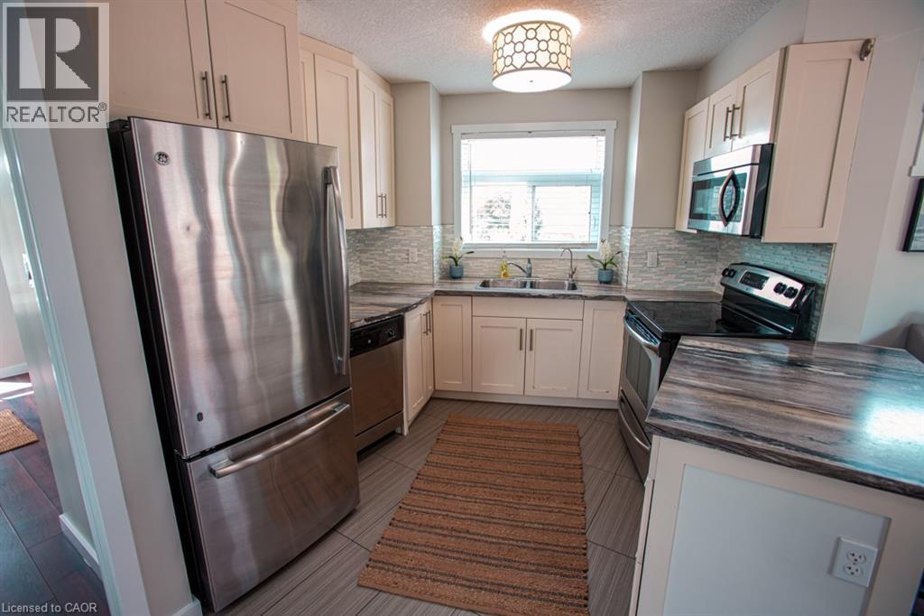 489 EAST Avenue Unit# B, Kitchener, Ontario, N2H0A8 — Photo 10