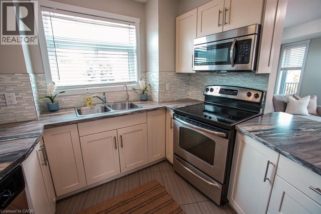 489 EAST Avenue Unit# B, Kitchener, Ontario, N2H0A8 — Photo 14