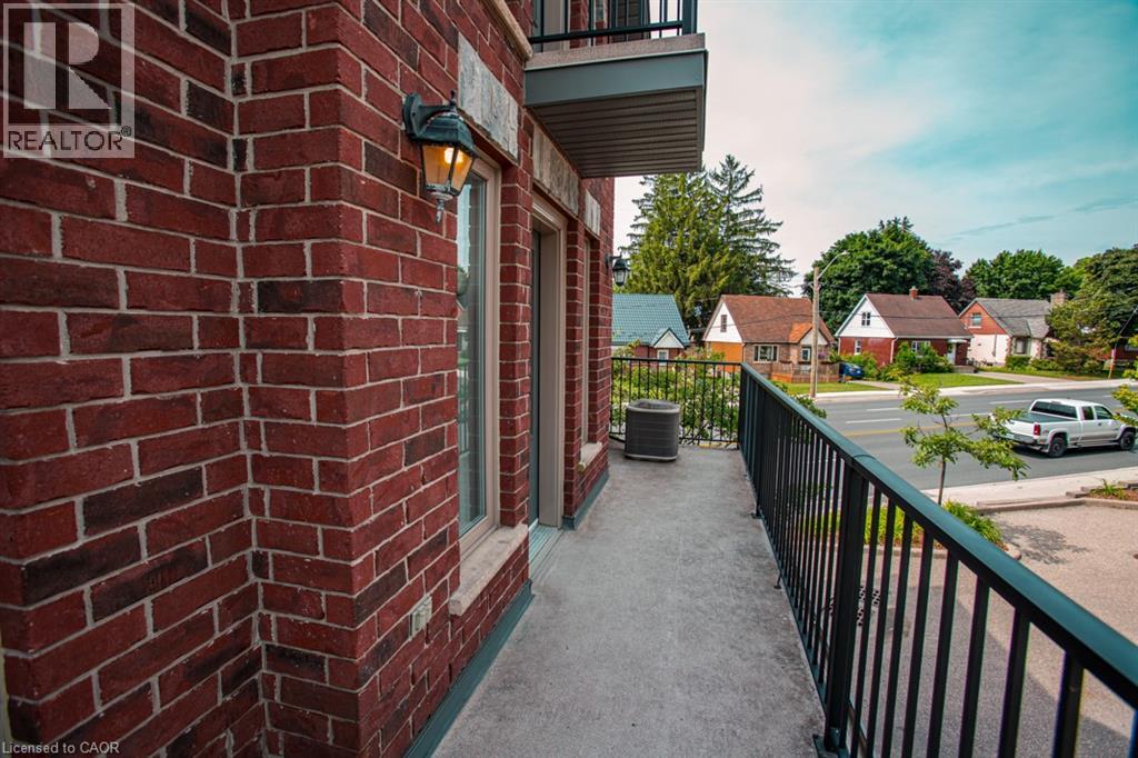 489 EAST Avenue Unit# B, Kitchener, Ontario, N2H0A8 — Photo 25
