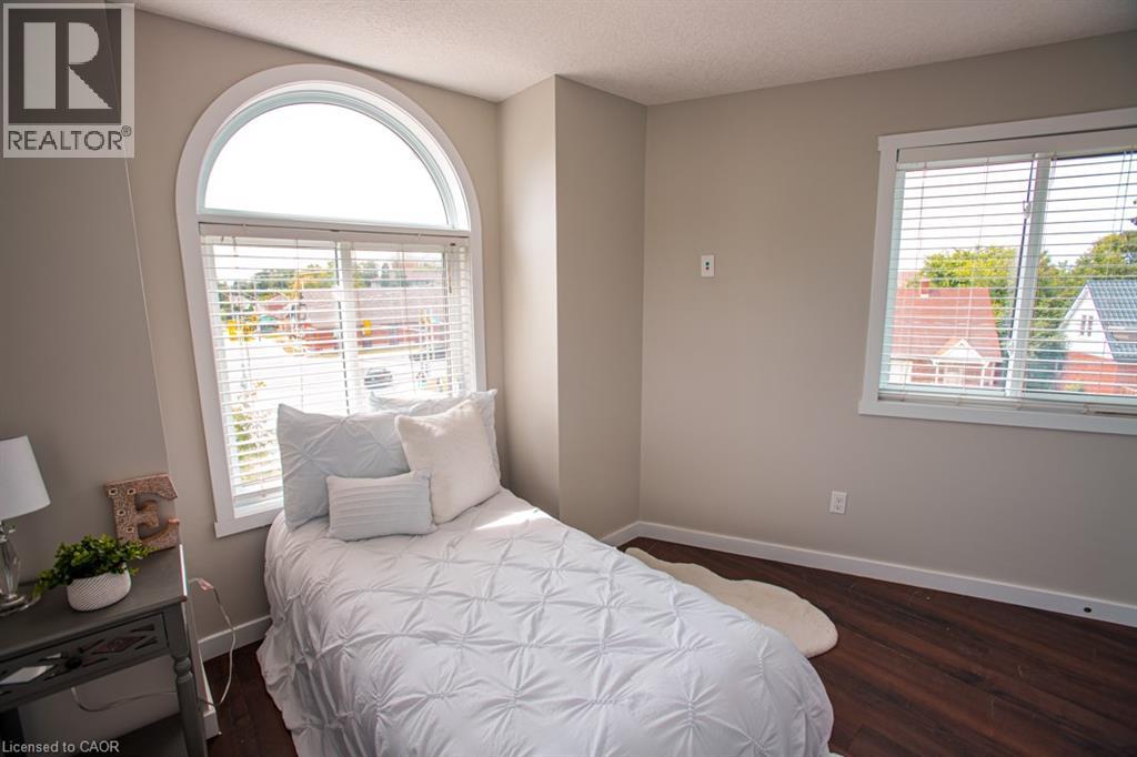 489 EAST Avenue Unit# B, Kitchener, Ontario, N2H0A8 — Photo 32