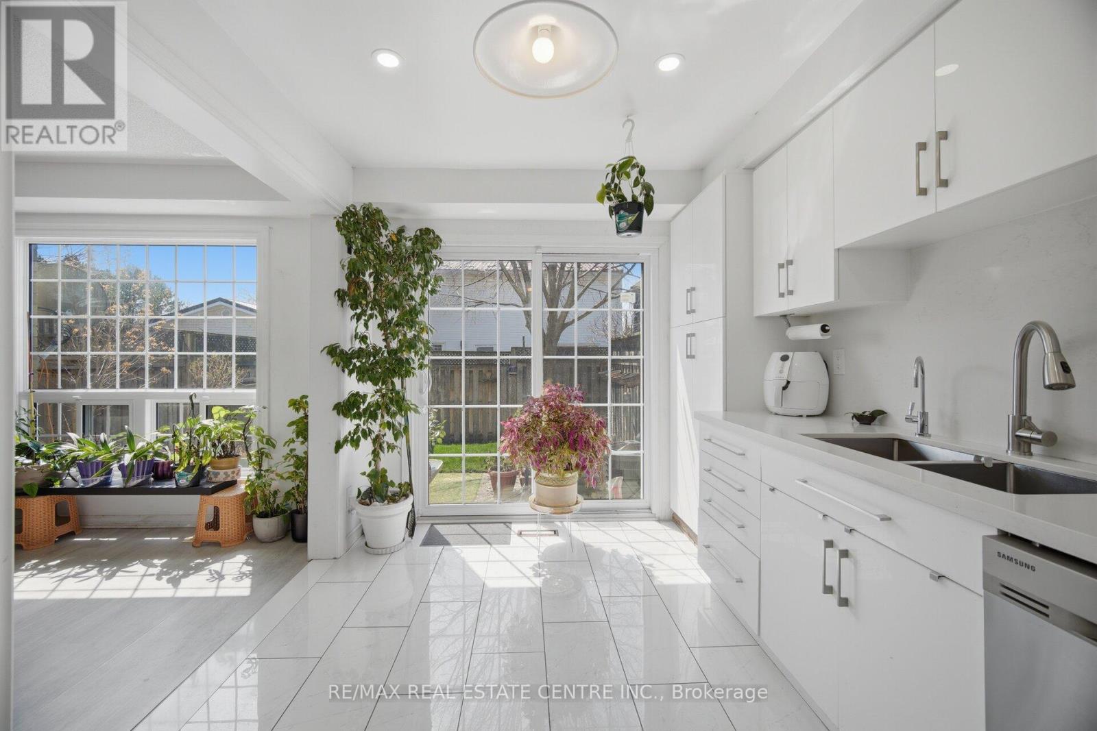 2 - 3 HARTNELL SQUARE, Brampton (Central Park), Ontario, L6S5W7 — Photo 13