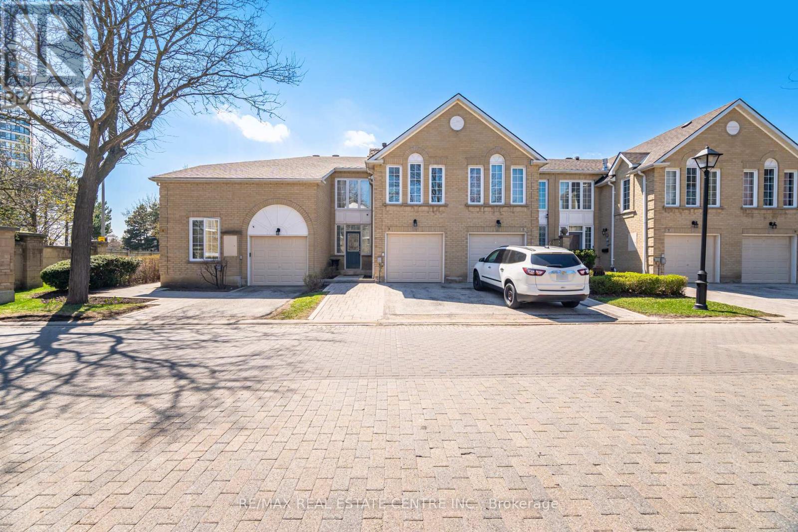 2 - 3 HARTNELL SQUARE, Brampton (Central Park), Ontario, L6S5W7 — Photo 3