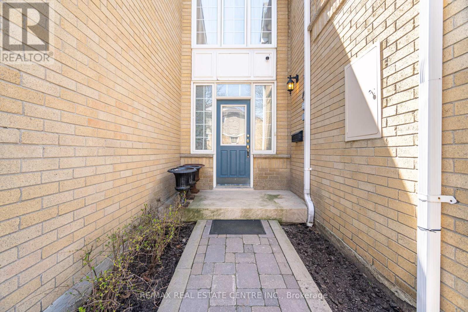2 - 3 HARTNELL SQUARE, Brampton (Central Park), Ontario, L6S5W7 — Photo 4