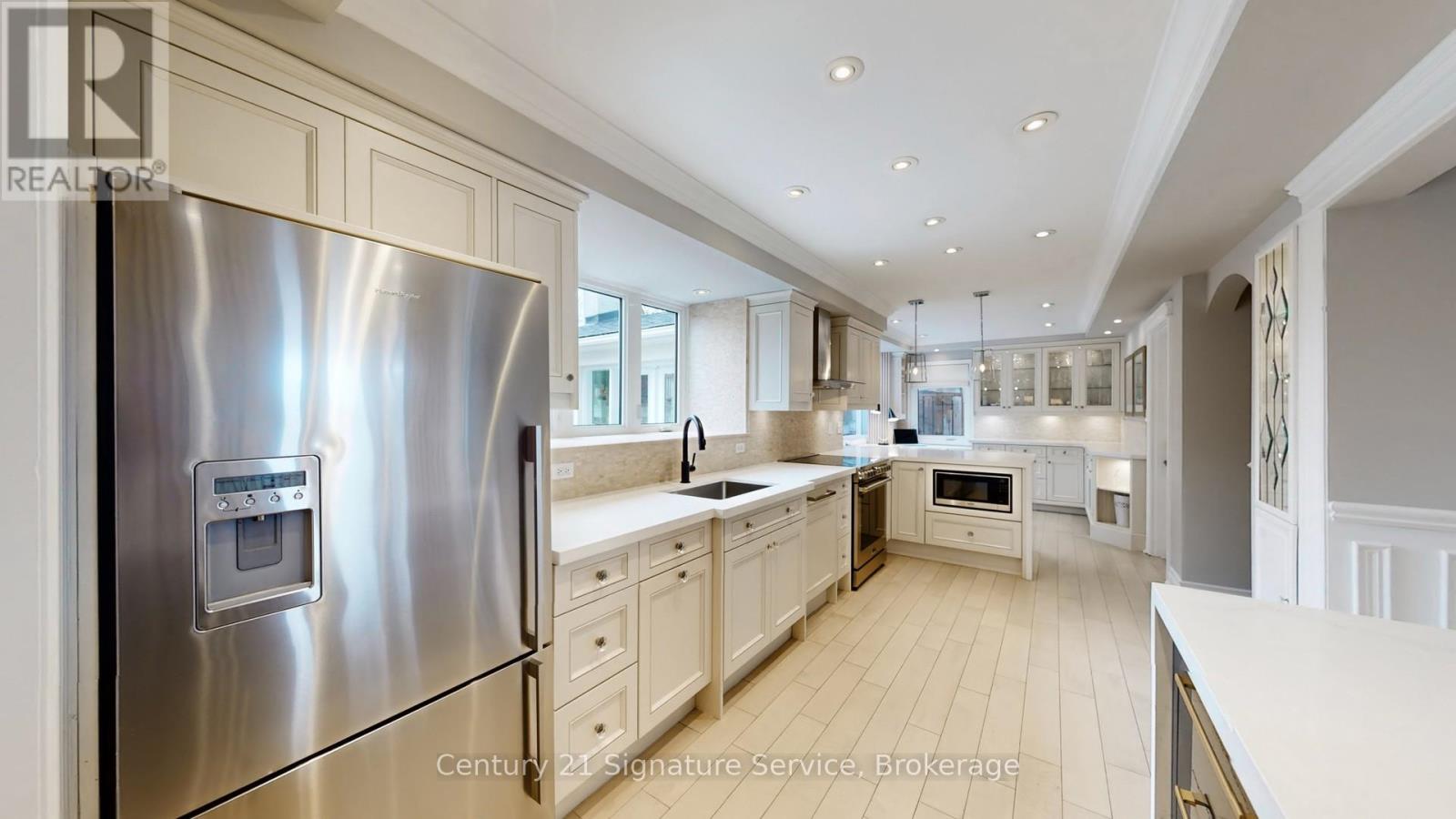 16 FERNDALE CRESCENT, Brampton (Brampton East), Ontario, L6W1E9 — Photo 10