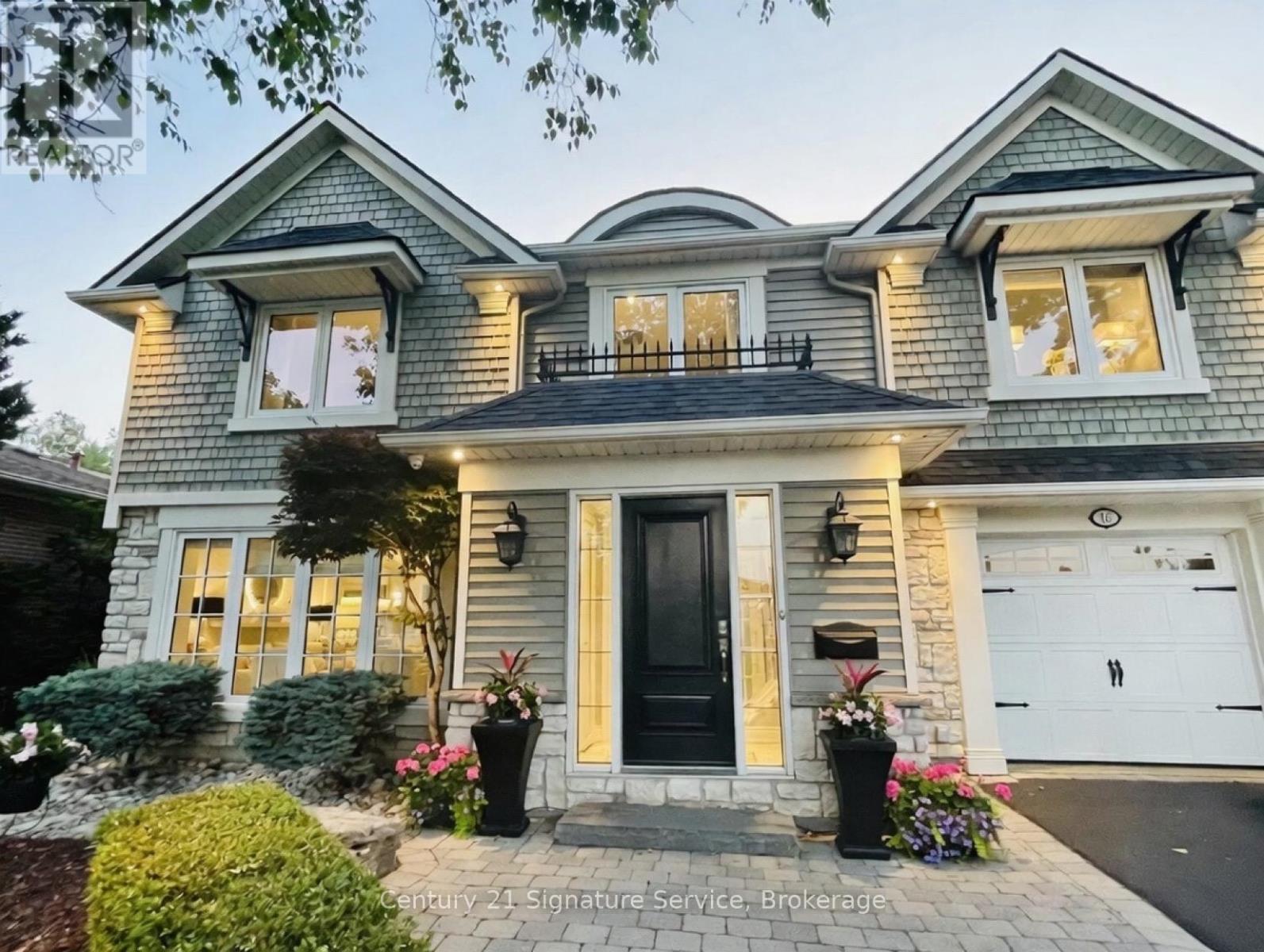 16 FERNDALE CRESCENT, Brampton (Brampton East), Ontario, L6W1E9 — Photo 2