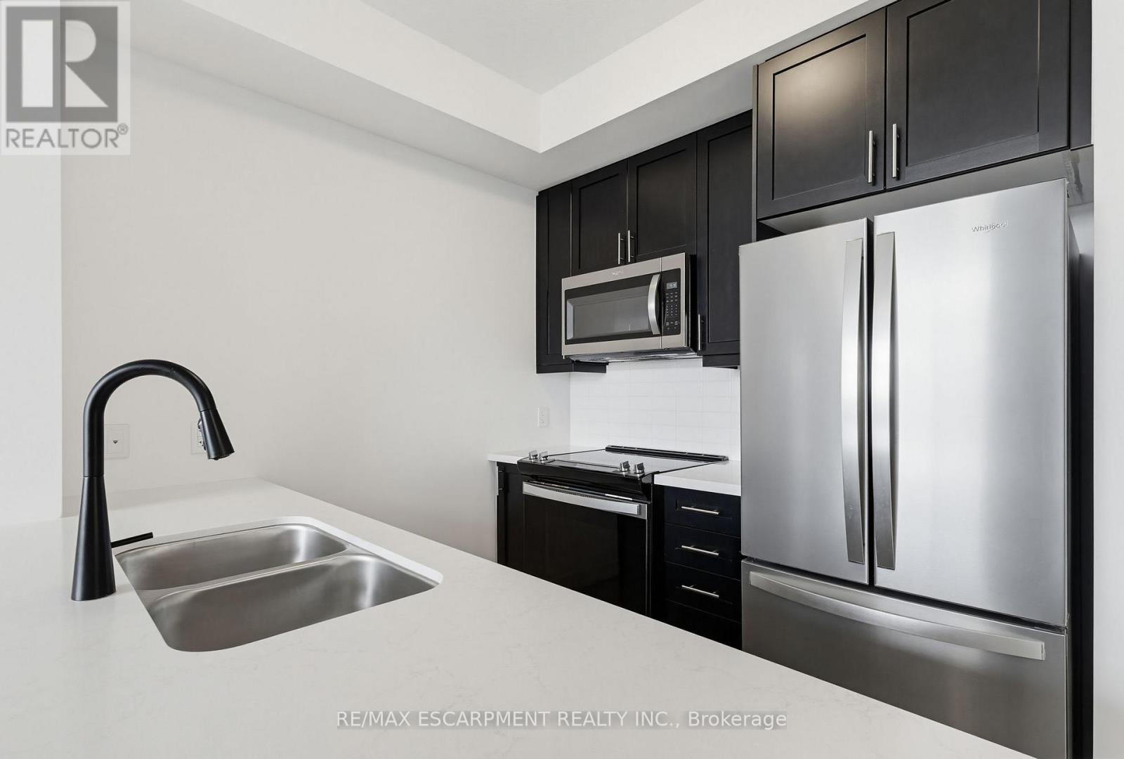 438 - 10 MALLARD TRAIL, Hamilton (Waterdown), Ontario, L8B2A7 — Photo 10