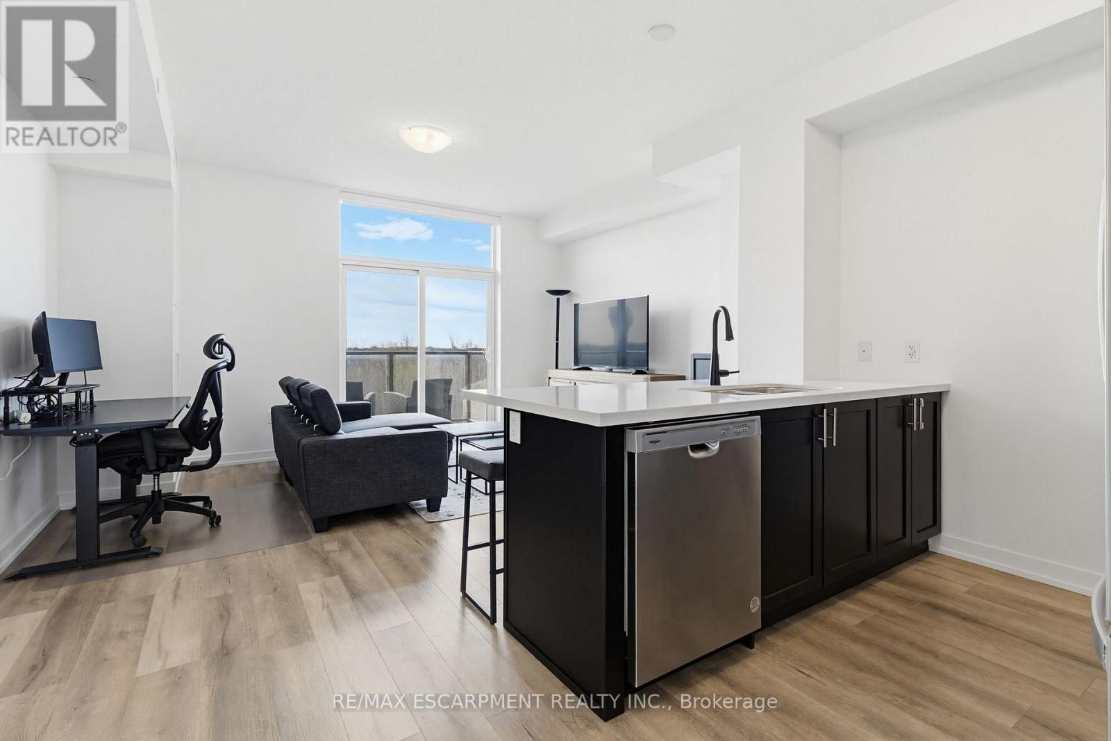 438 - 10 MALLARD TRAIL, Hamilton (Waterdown), Ontario, L8B2A7 — Photo 8