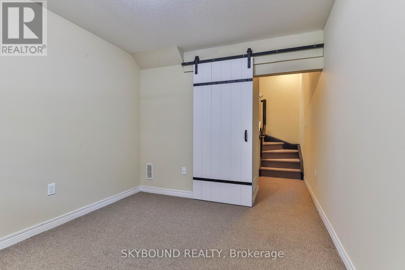 2 EGLESTON LANE, Hamilton (Ancaster), Ontario, L9G0G7 — Photo 3