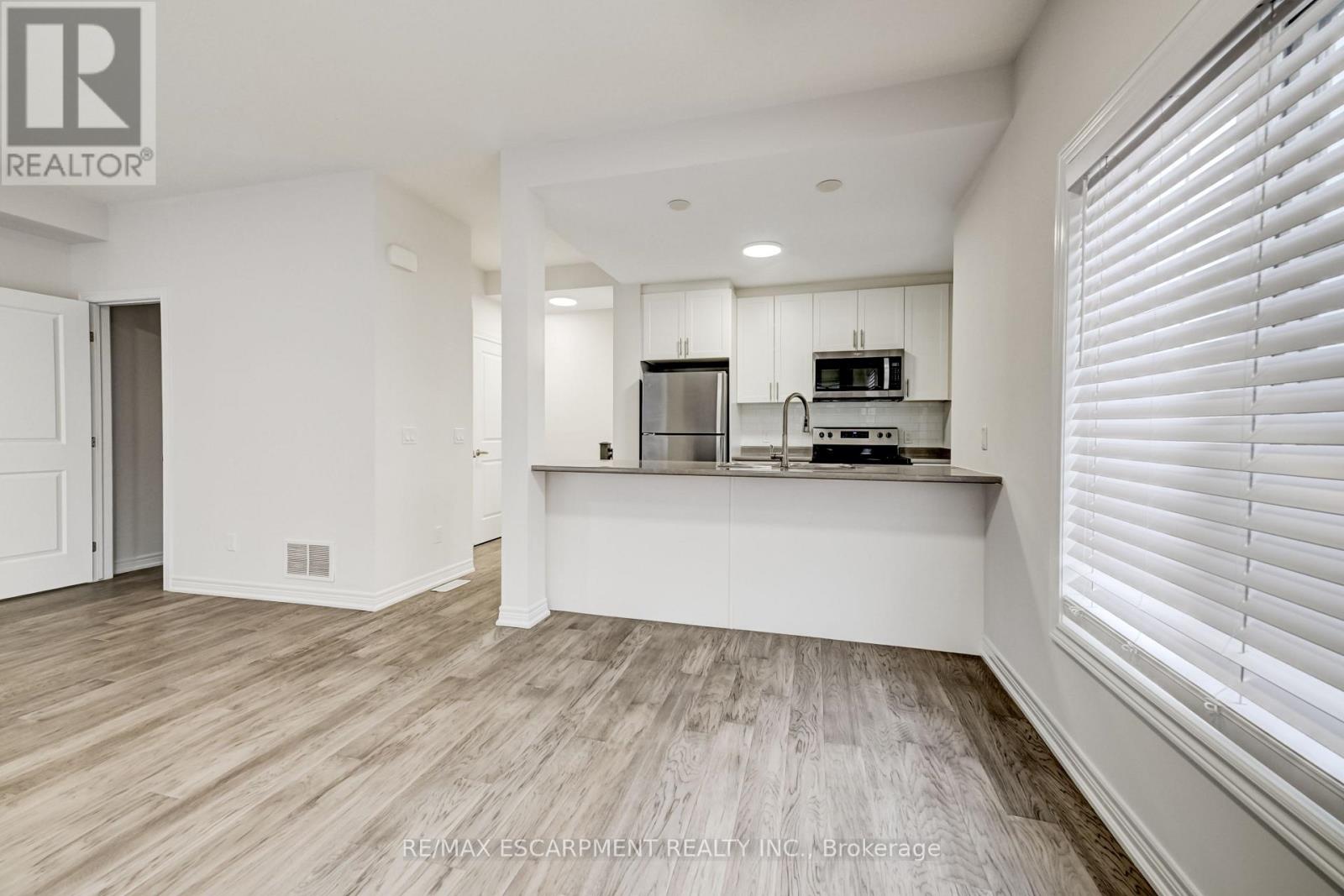 23 RIDGESIDE LANE W, Hamilton (Waterdown), Ontario, L8B1W5 — Photo 18