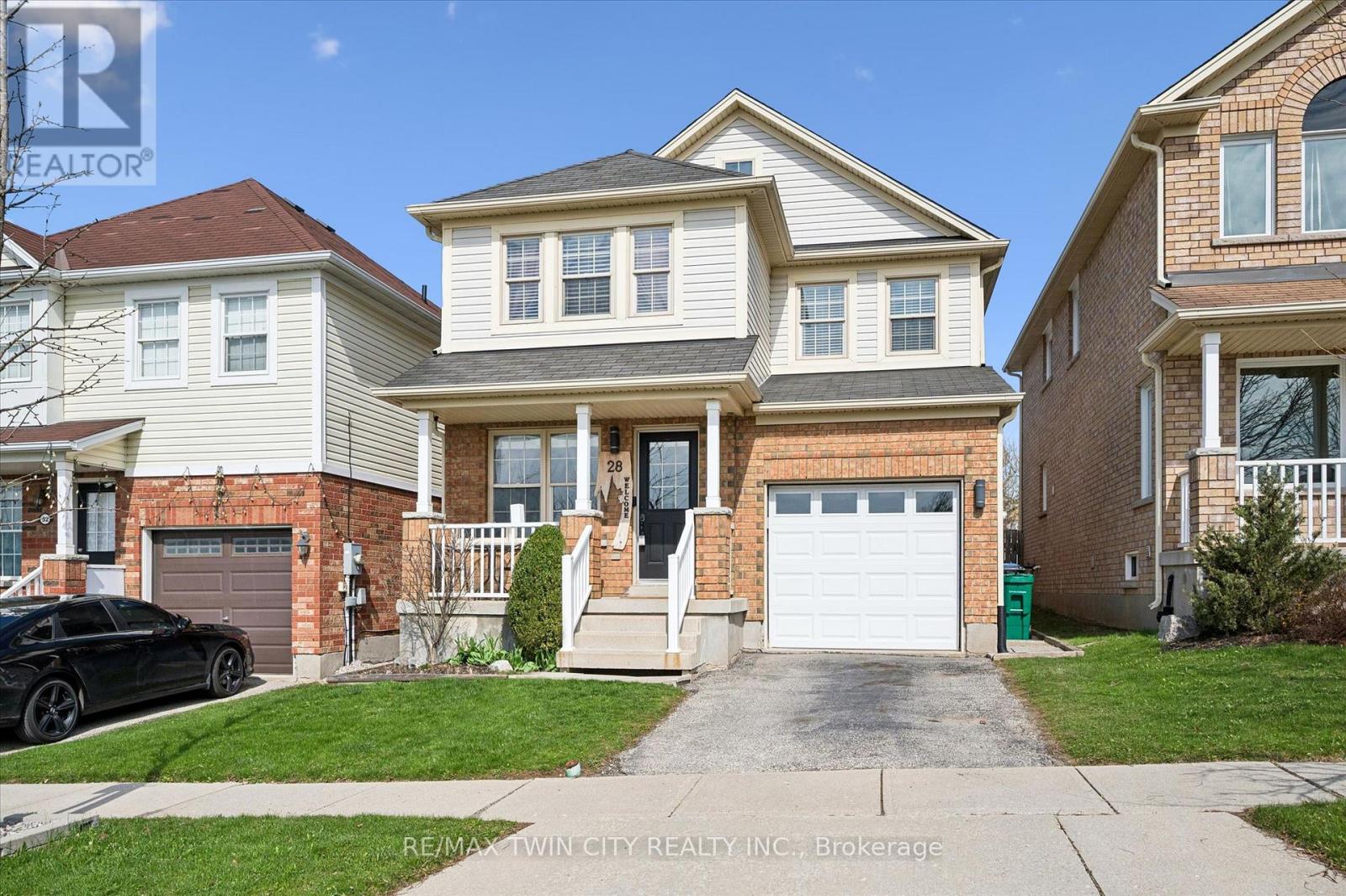 28 GRIFFITHS AVENUE, Cambridge, Ontario, N1P1J7 — Photo 2