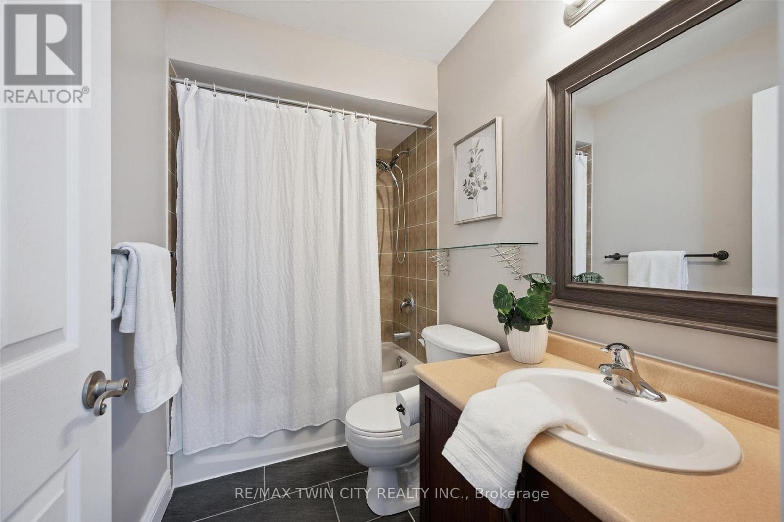 28 GRIFFITHS AVENUE, Cambridge, Ontario, N1P1J7 — Photo 21