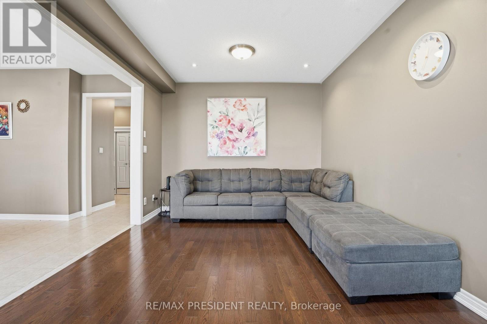 17 MCCARTNEY STREET, Hamilton (Waterdown), Ontario, L8B0T7 — Photo 12