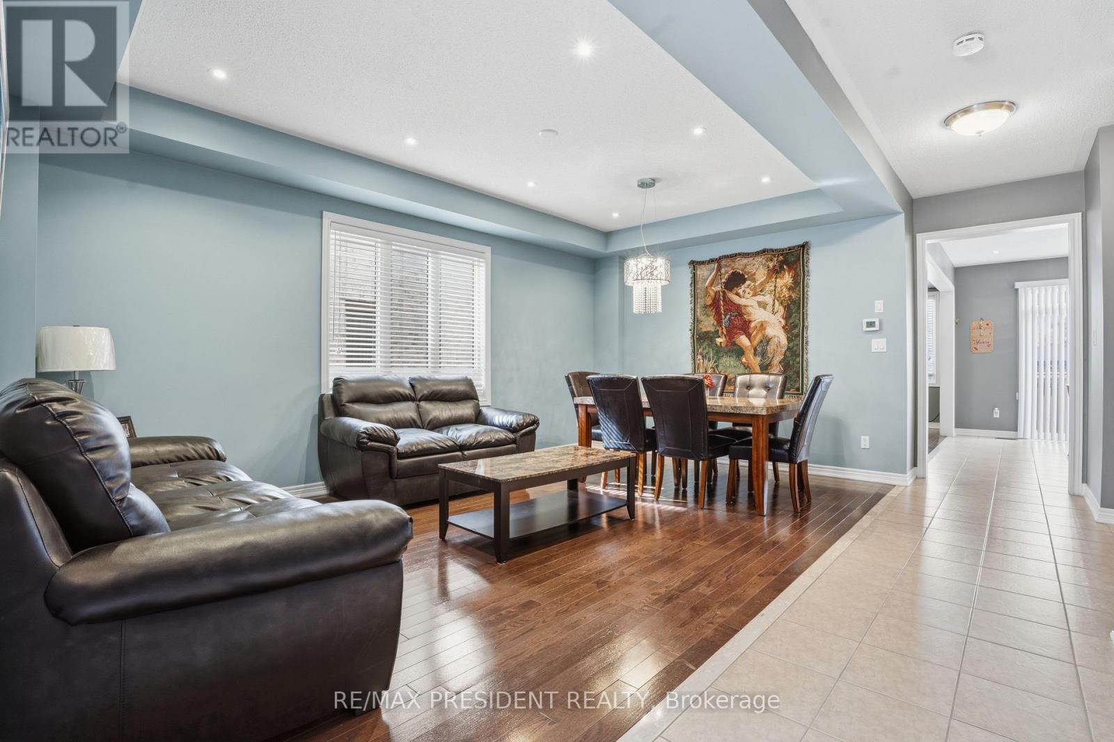 17 MCCARTNEY STREET, Hamilton (Waterdown), Ontario, L8B0T7 — Photo 7