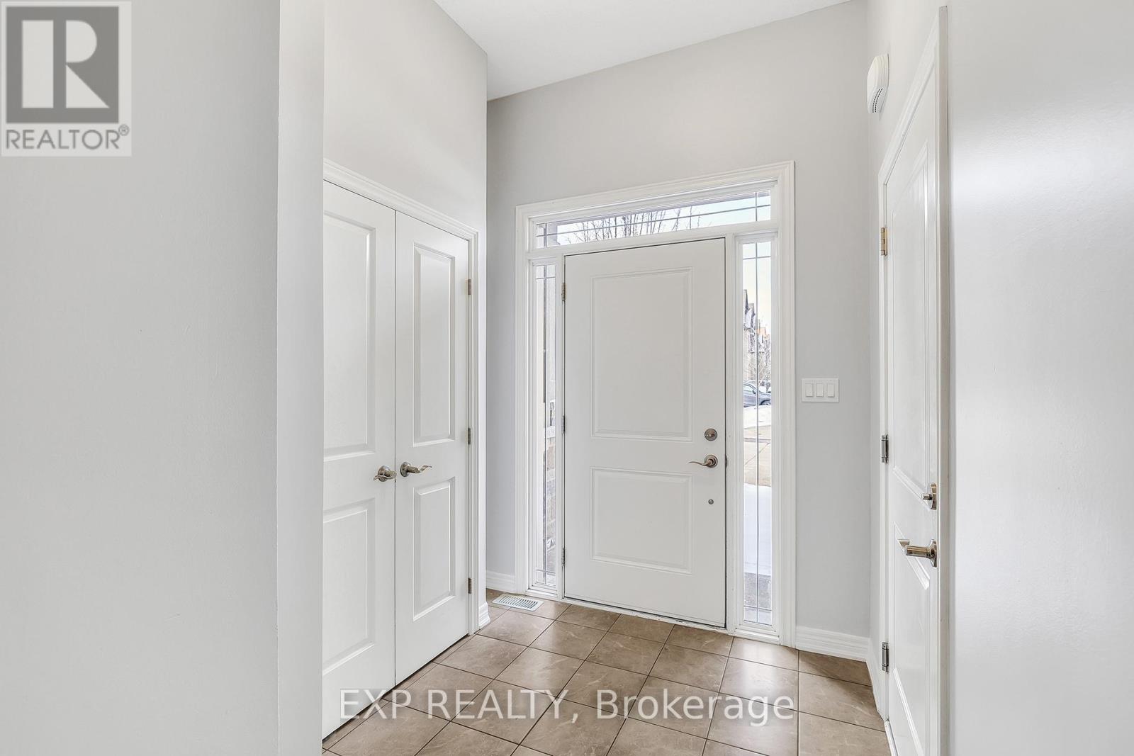 89 SONOMA VALLEY CRESCENT, Hamilton (Mewburn), Ontario, L9B0J3 — Photo 13