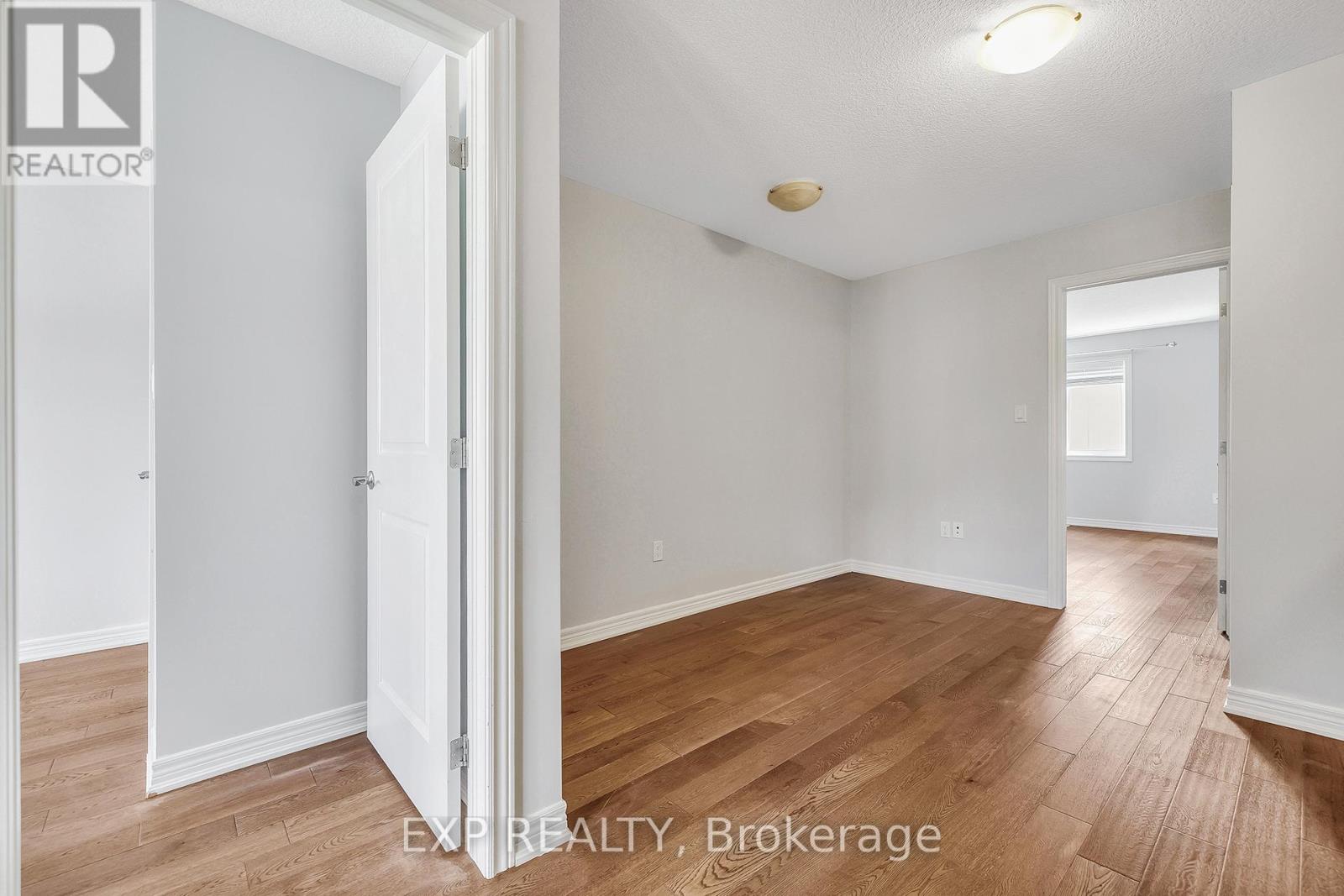 89 SONOMA VALLEY CRESCENT, Hamilton (Mewburn), Ontario, L9B0J3 — Photo 17