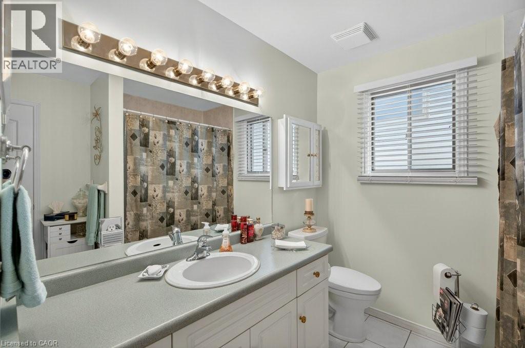 35 HEPBURN Crescent, Hamilton, Ontario, L9C7S4 — Photo 21