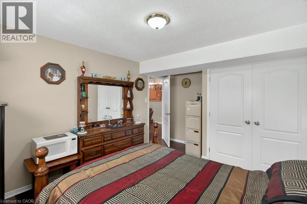 35 HEPBURN Crescent, Hamilton, Ontario, L9C7S4 — Photo 26