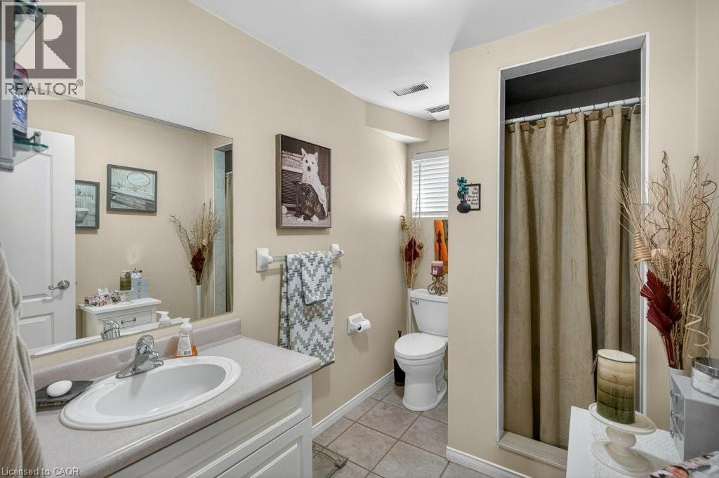 35 HEPBURN Crescent, Hamilton, Ontario, L9C7S4 — Photo 27