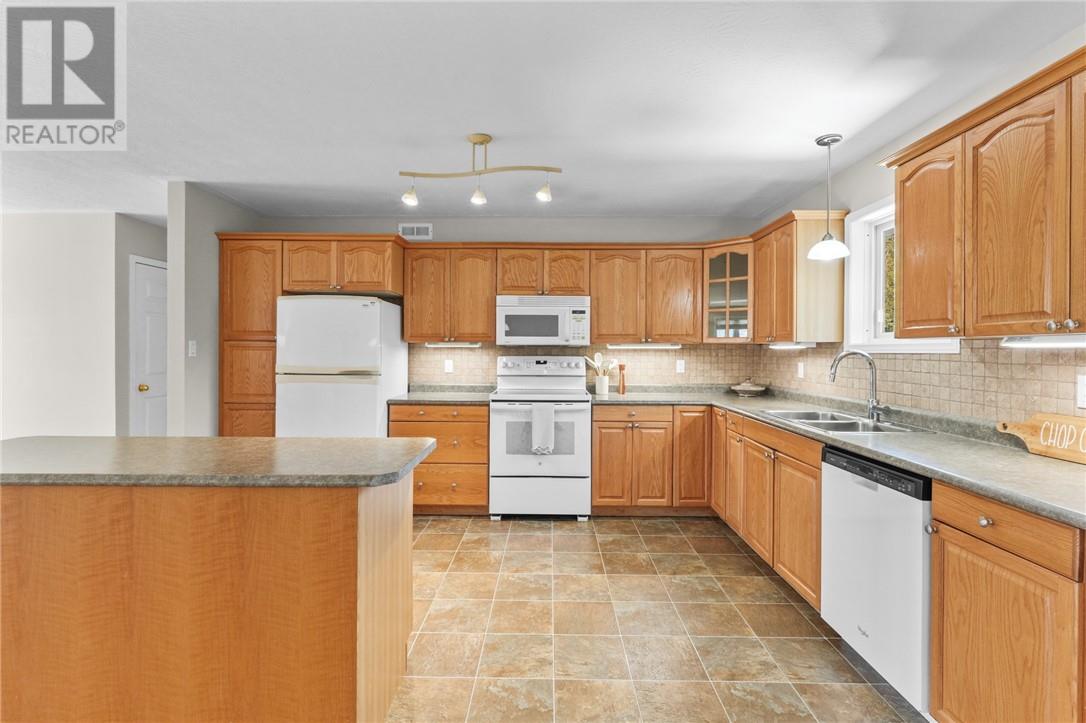 440 Harrison Drive, Sudbury, Ontario, P3E5C9 — Photo 9