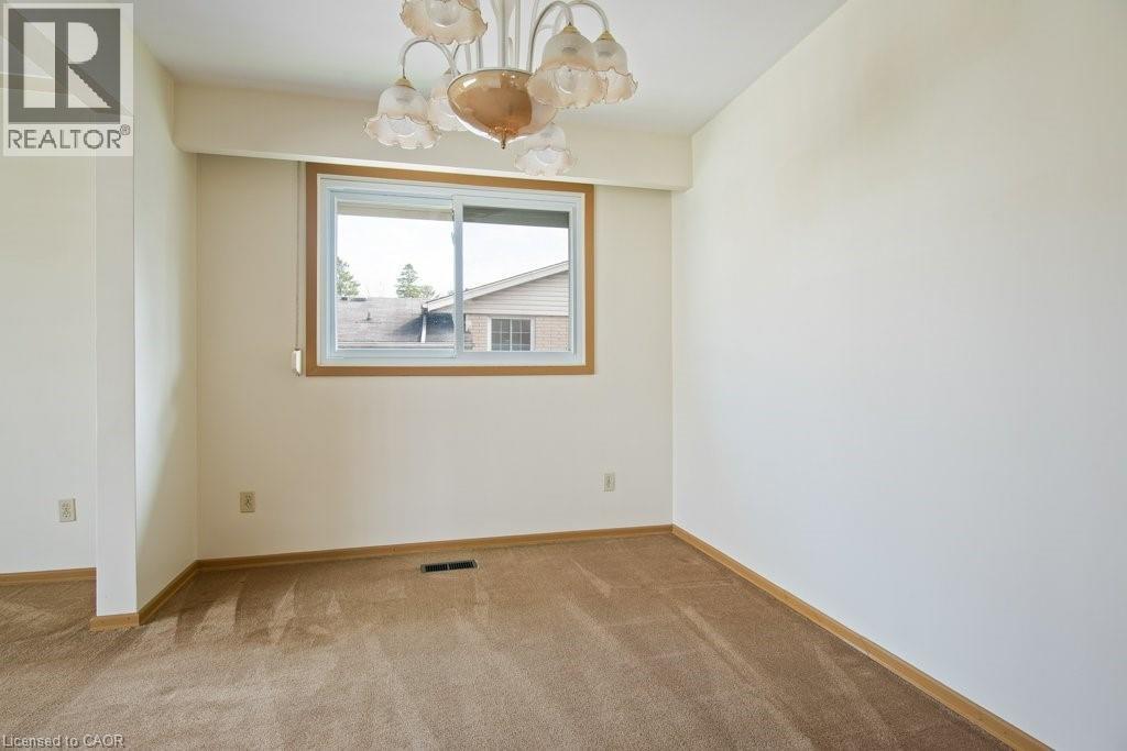 103 QUEENSTON Drive, Kitchener, Ontario, N2B2V2 — Photo 12