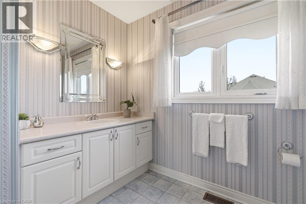 4125 MONTROSE Crescent, Burlington, Ontario, L7M4J5 — Photo 32