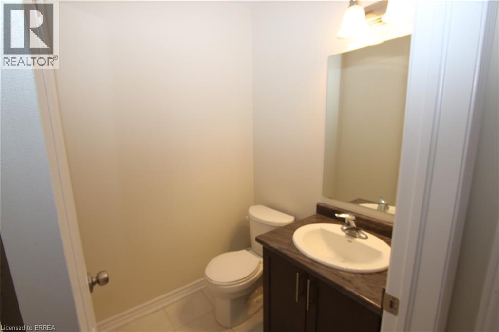 677 PARK Street N Unit# 13, Brantford, Ontario, N3R0A2 — Photo 10