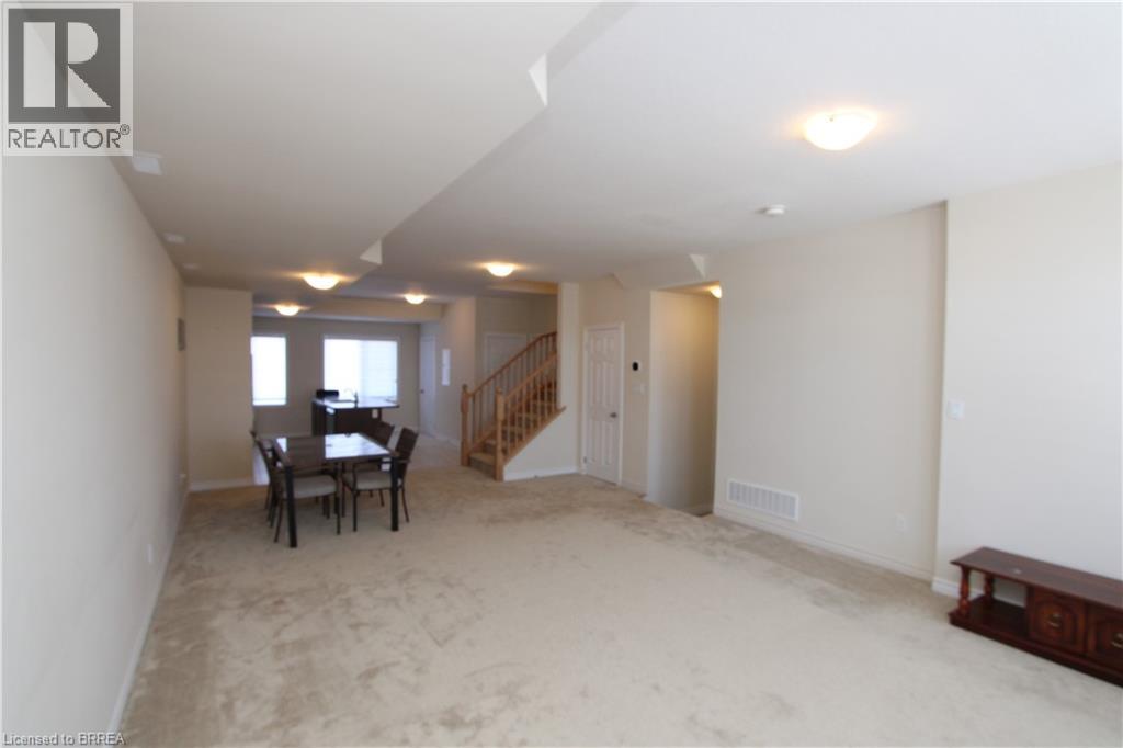 677 PARK Street N Unit# 13, Brantford, Ontario, N3R0A2 — Photo 6
