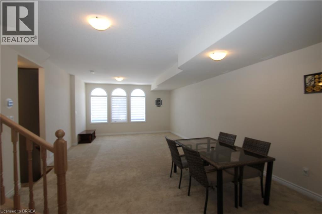 677 PARK Street N Unit# 13, Brantford, Ontario, N3R0A2 — Photo 8