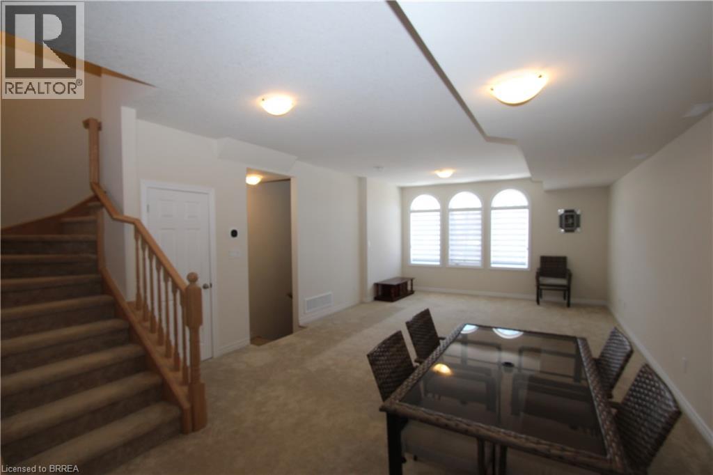 677 PARK Street N Unit# 13, Brantford, Ontario, N3R0A2 — Photo 9