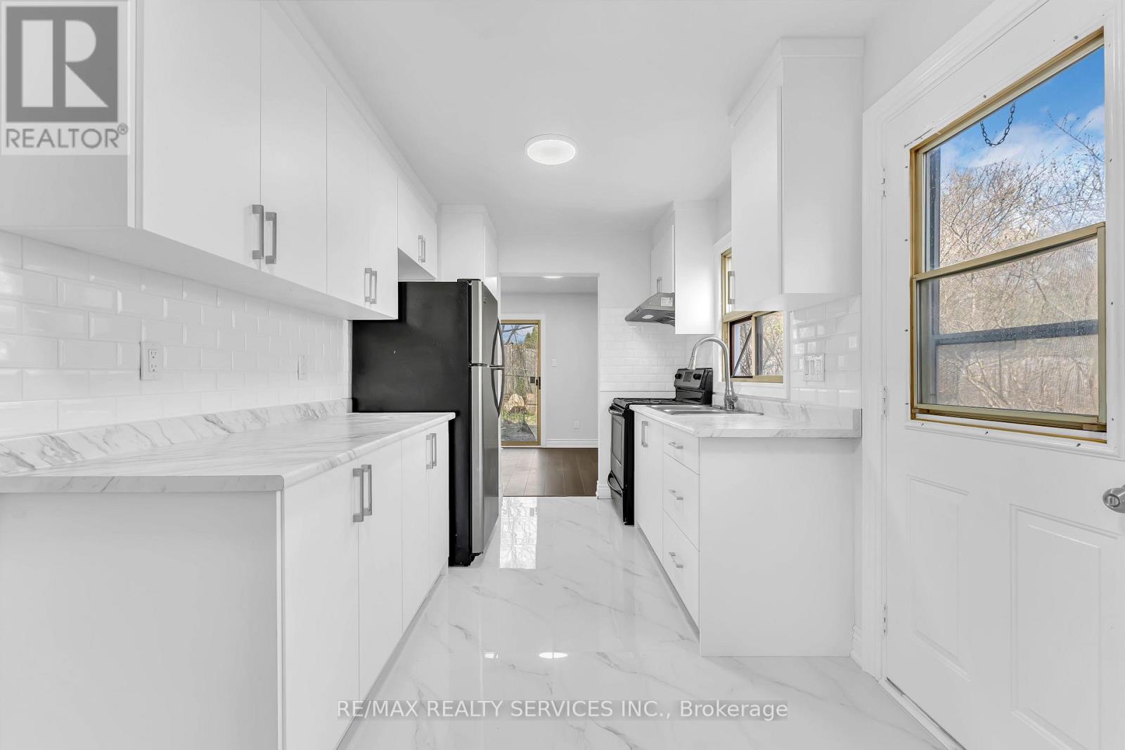 54 GREENE DRIVE, Brampton (Madoc), Ontario, L6V2R7 — Photo 8