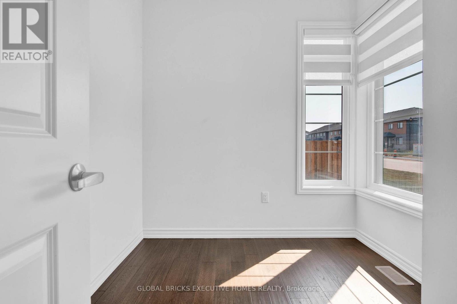 183 LONGBOAT RUN W, Brantford, Ontario, N3T5L5 — Photo 17