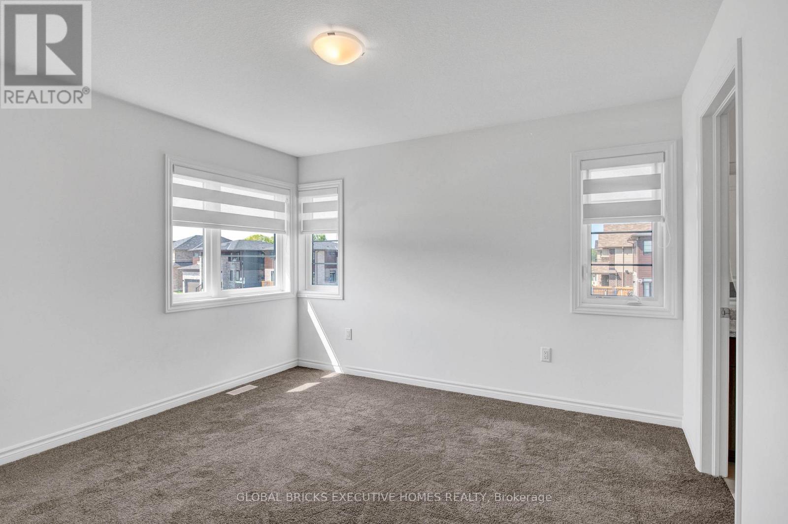 183 LONGBOAT RUN W, Brantford, Ontario, N3T5L5 — Photo 30