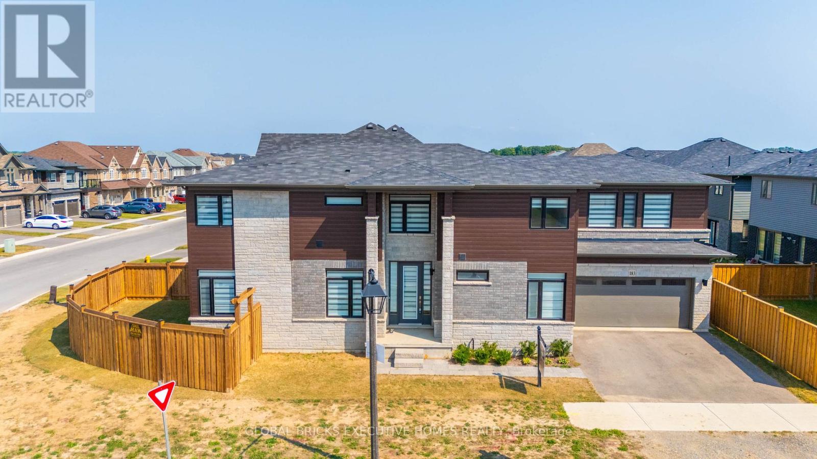 183 LONGBOAT RUN W, Brantford, Ontario, N3T5L5 — Photo 5