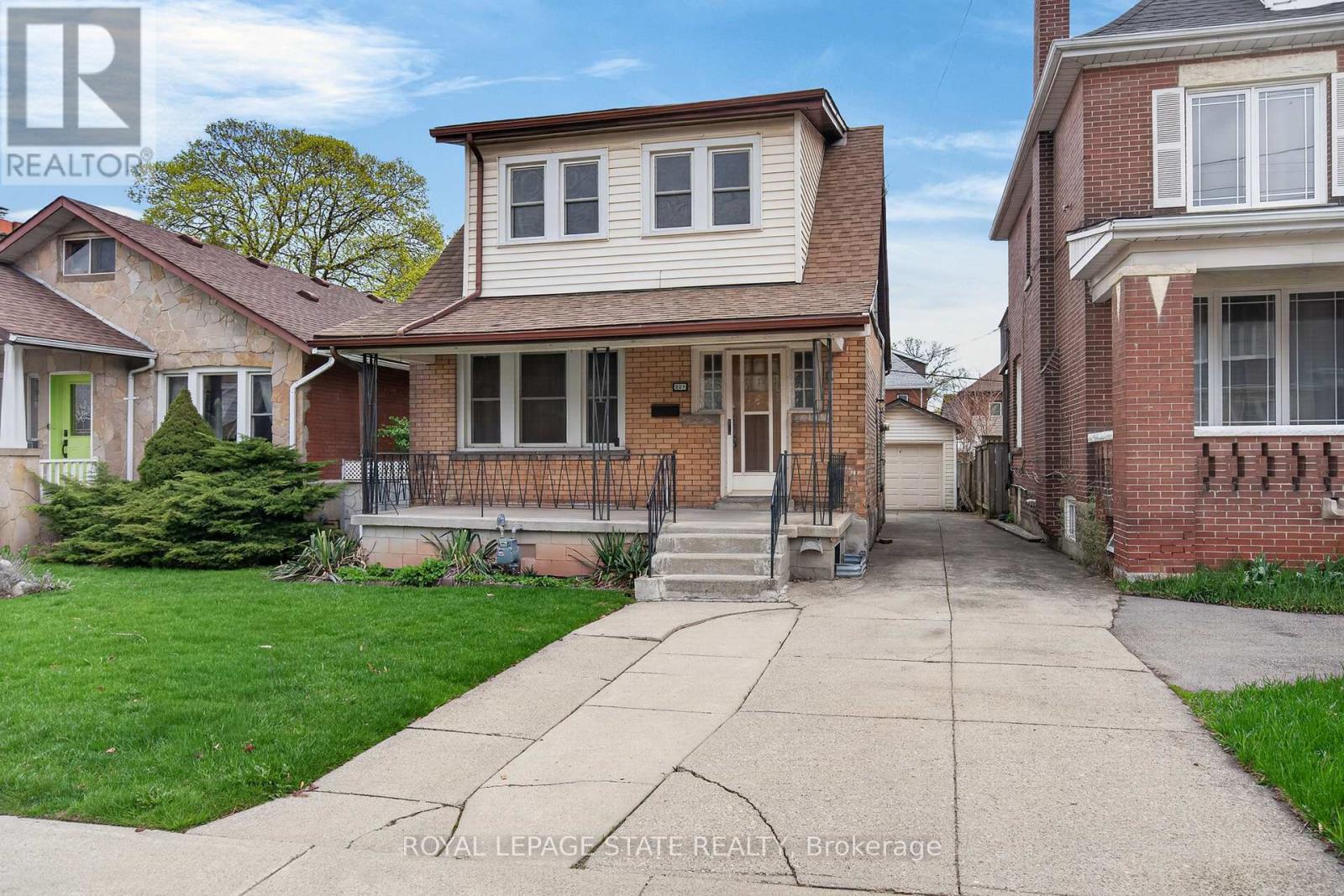 207 ROSSLYN AVENUE S, Hamilton (Delta), Ontario, L8M3J6 — Photo 2