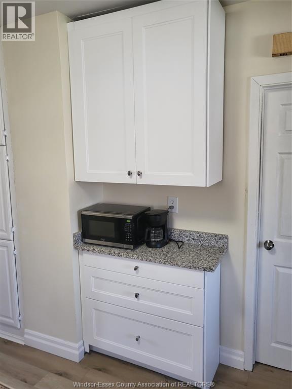 1682 ELSMERE AVENUE, Windsor, Ontario, N8X4H4 — Photo 7