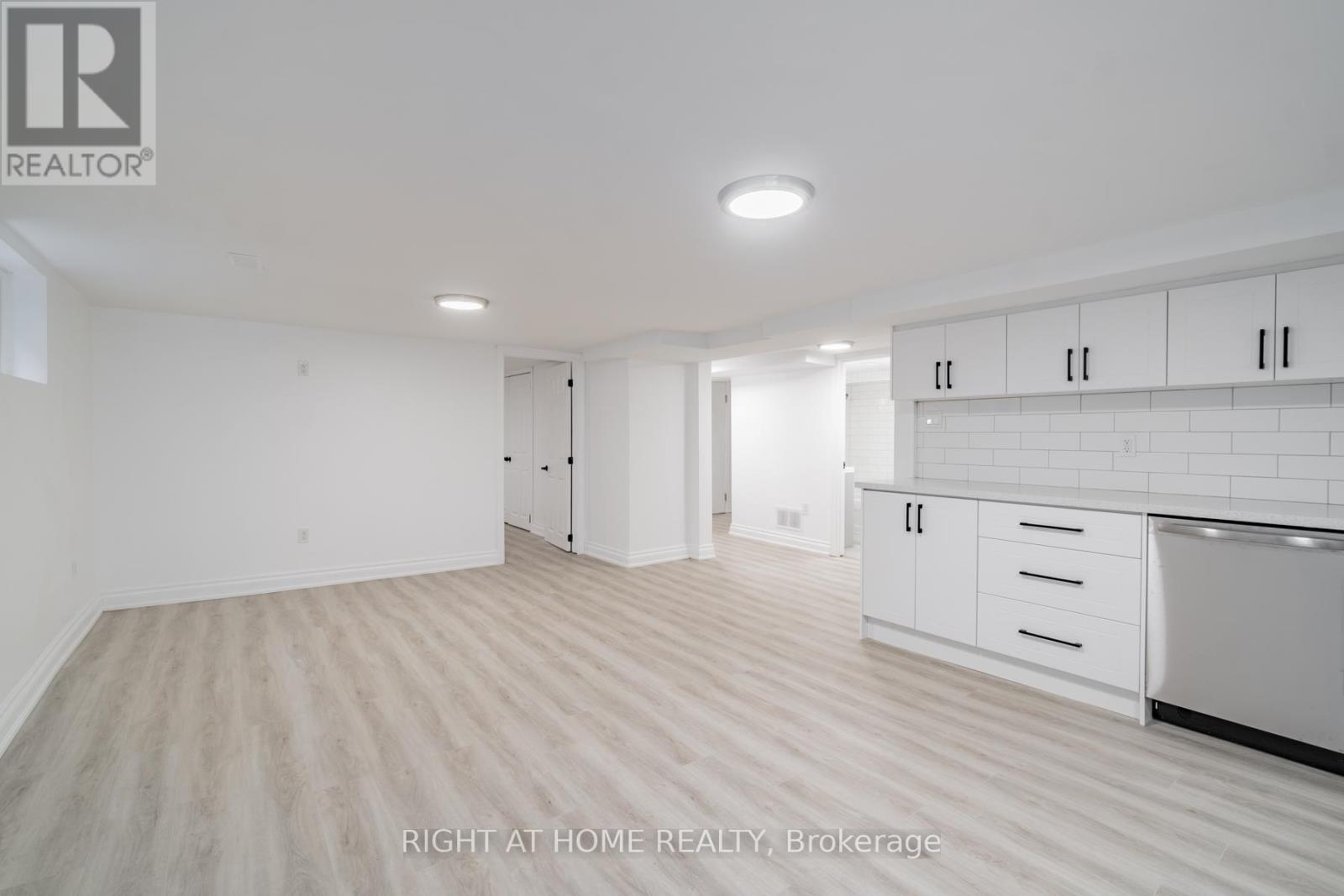 899 FLORELL DRIVE, Oshawa (Donevan), Ontario, L1H6W3 — Photo 6