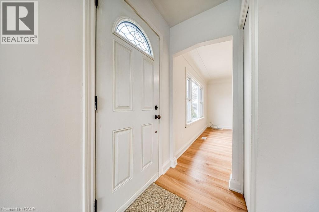 22 DAVID Avenue, Hamilton, Ontario, L9A3V1 — Photo 7