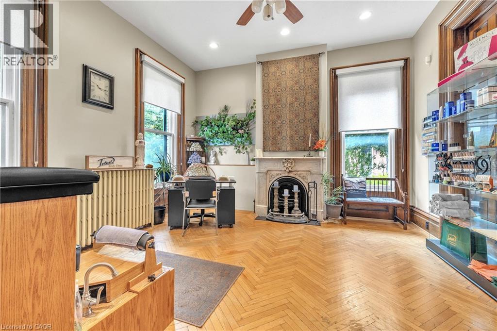 77 LIGHT Street, Woodstock, Ontario, N4S6G9 — Photo 4