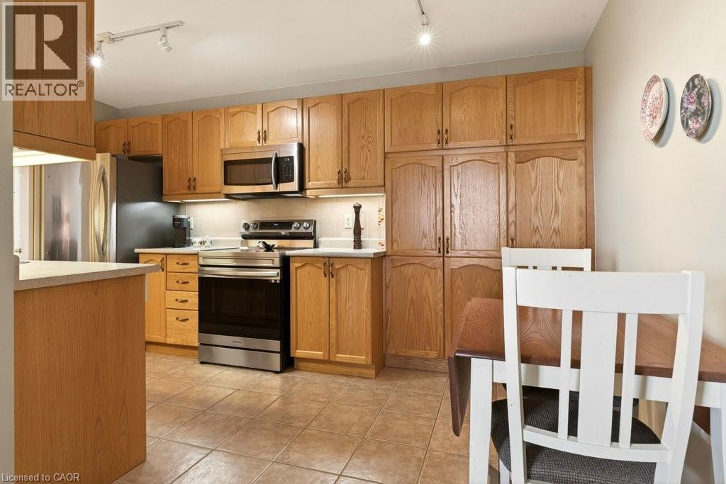 2085 AMHERST HEIGHTS Drive Unit# PH8, Burlington, Ontario, L7P5C2 — Photo 17