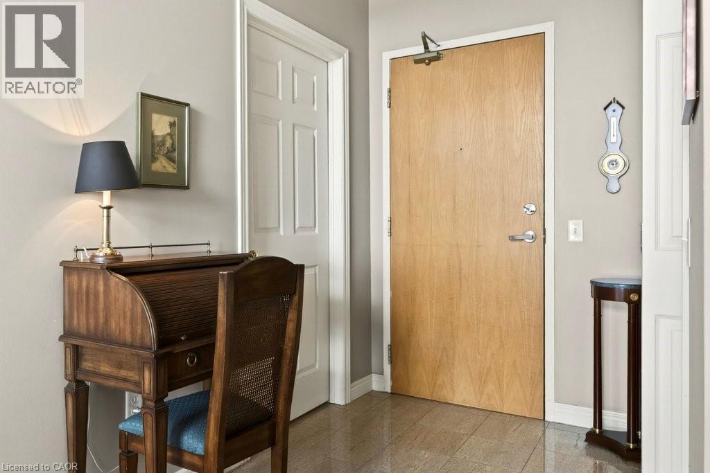 2085 AMHERST HEIGHTS Drive Unit# PH8, Burlington, Ontario, L7P5C2 — Photo 6