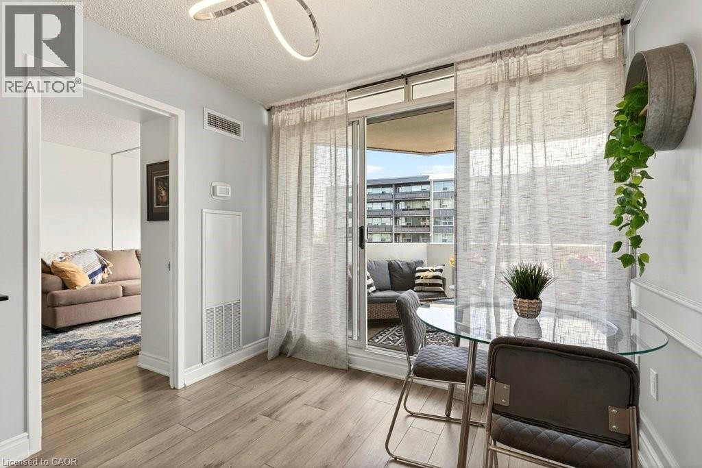 1237 NORTH SHORE Boulevard E Unit# 803, Burlington, Ontario, L7S2H8 — Photo 17