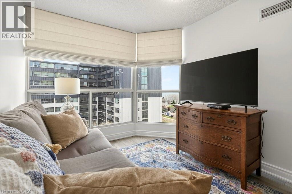 1237 NORTH SHORE Boulevard E Unit# 803, Burlington, Ontario, L7S2H8 — Photo 22