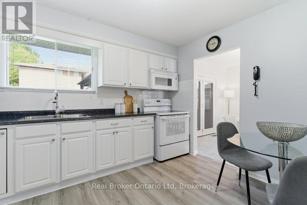 68 SETTLERS DRIVE, Kitchener, Ontario, N2E2L8 — Photo 13